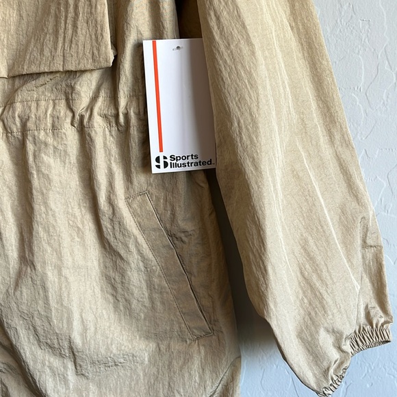 Sports Illustrated Women’s Lightweight Hooded Woven Anorak size XS Linen color - Picture 8 of 12